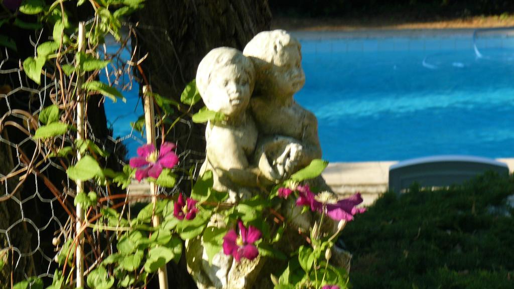 La Ferme St Michel Bed & Breakfast Solérieux Екстериор снимка